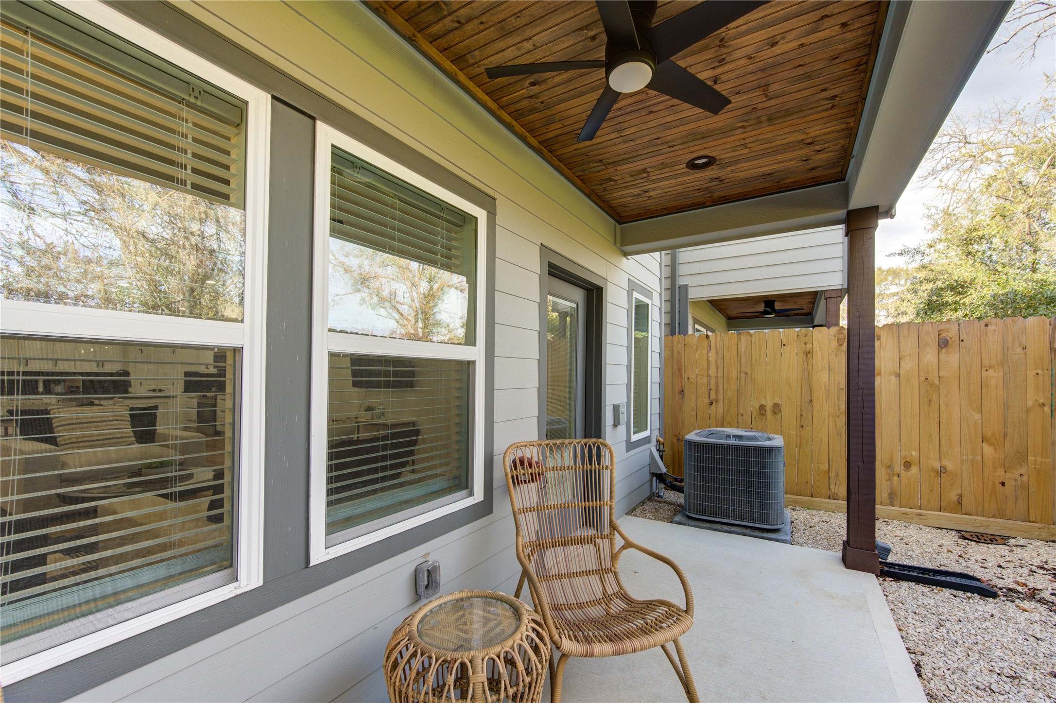 3406 Garapan Street, Unit A Houston, TX 77091 - Photo 42 of 44 a patio with table and chairs and potted plants