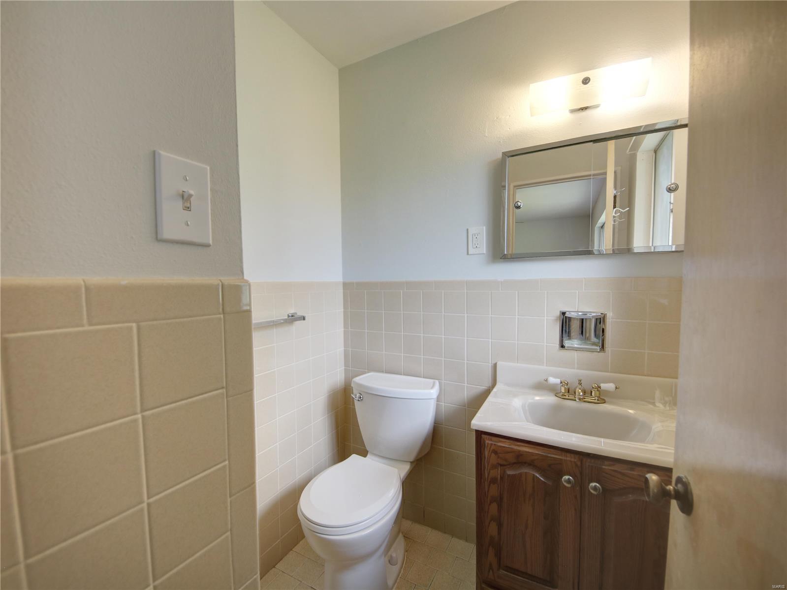 3330 Cavan Drive St. Ann, MO 63074 - Photo 7 of 15