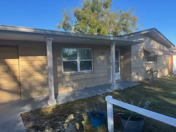 $1,550 | 3741 Kingsbury Drive, Holiday, FL 34691