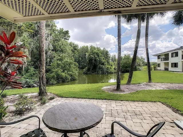 $2,000 | 4786 Foxhunt Drive, Unit 717, Wesley Chapel, FL 33543