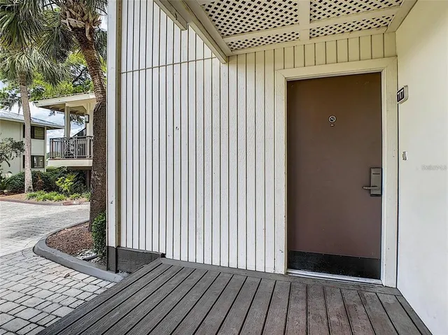 $2,000 | 4786 Foxhunt Drive, Unit 717, Wesley Chapel, FL 33543