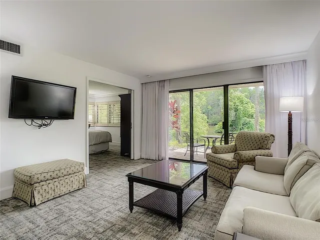 $2,000 | 4786 Foxhunt Drive, Unit 717, Wesley Chapel, FL 33543