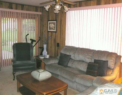 162 Winding Road Iselin, NJ 08830 - Photo 2 of 8 Gallery Image 2