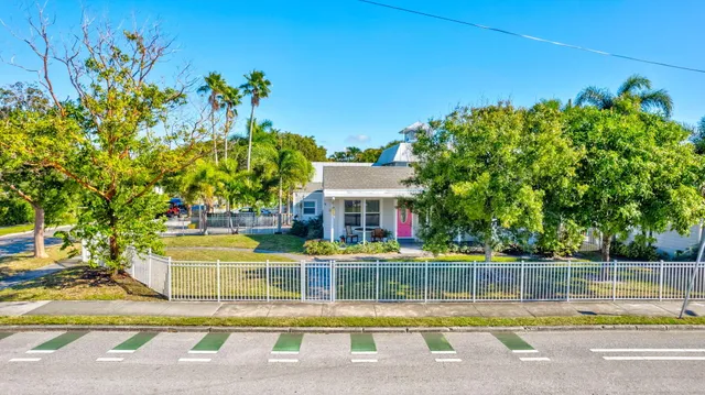 $650,000 | 736 Rockland Drive, West Palm Beach, FL 33405