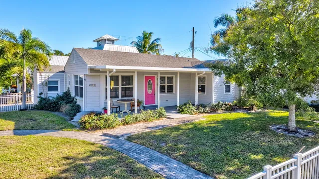 $650,000 | 736 Rockland Drive, West Palm Beach, FL 33405