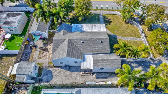 $650,000 | 736 Rockland Drive, West Palm Beach, FL 33405