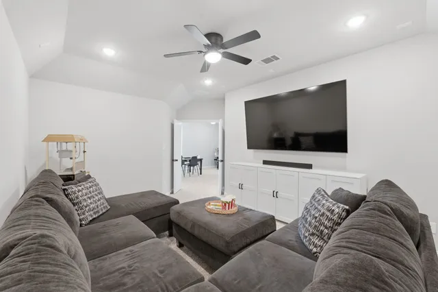 $699,900 | 4242 Orchard Pass Drive, Spring, TX 77386