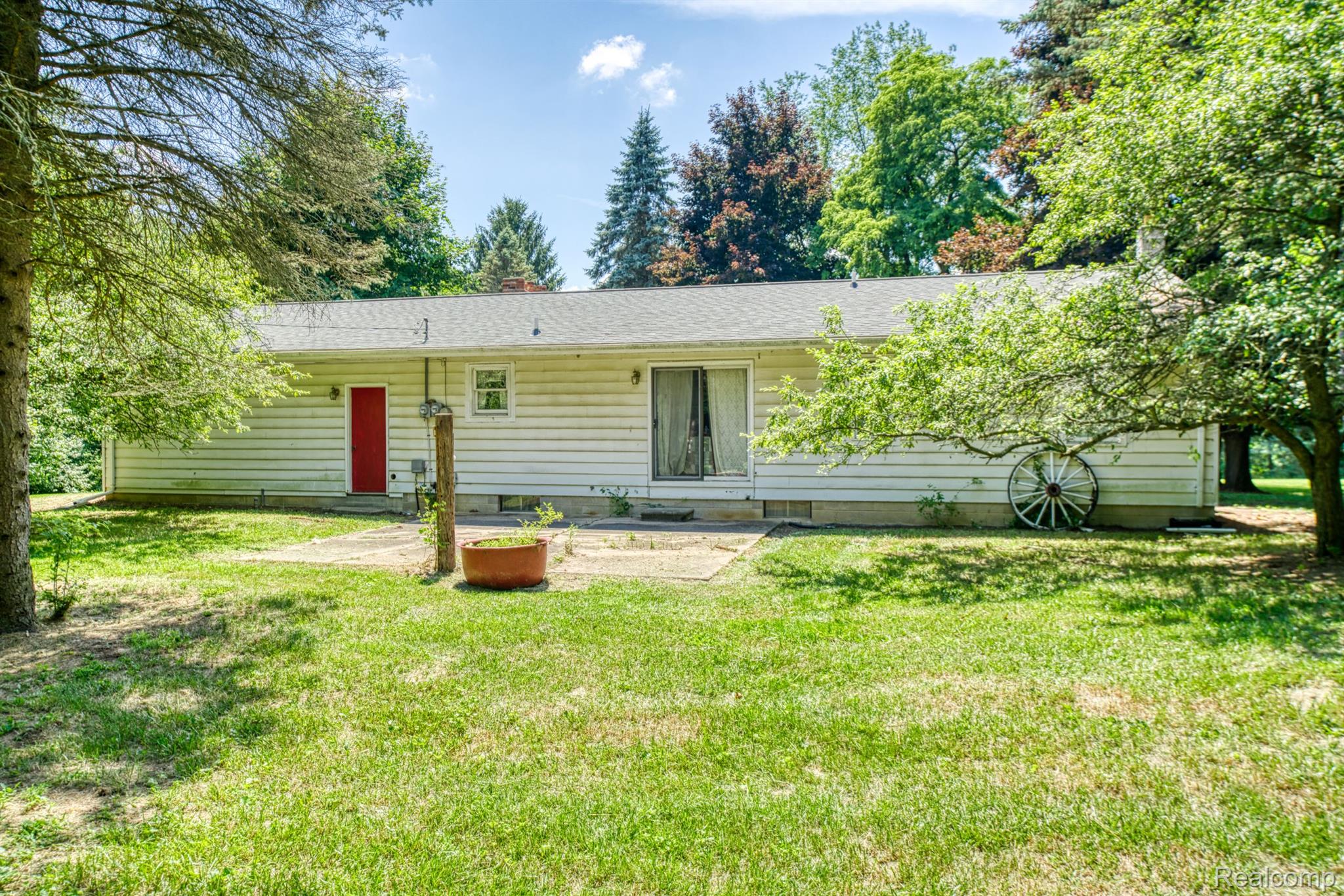 1233 East Schafer Road Howell, MI 48843 - Photo 17 of 43 Gallery Image 17