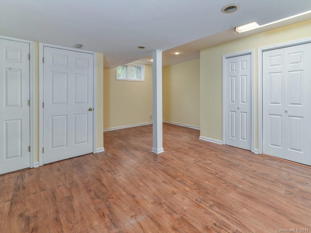 27 Clearbrook Road Asheville, NC 28805 - Photo 15 of 22 Gallery Image 15