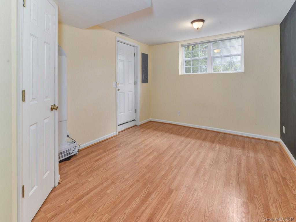 27 Clearbrook Road Asheville, NC 28805 - Photo 16 of 22 Gallery Image 16