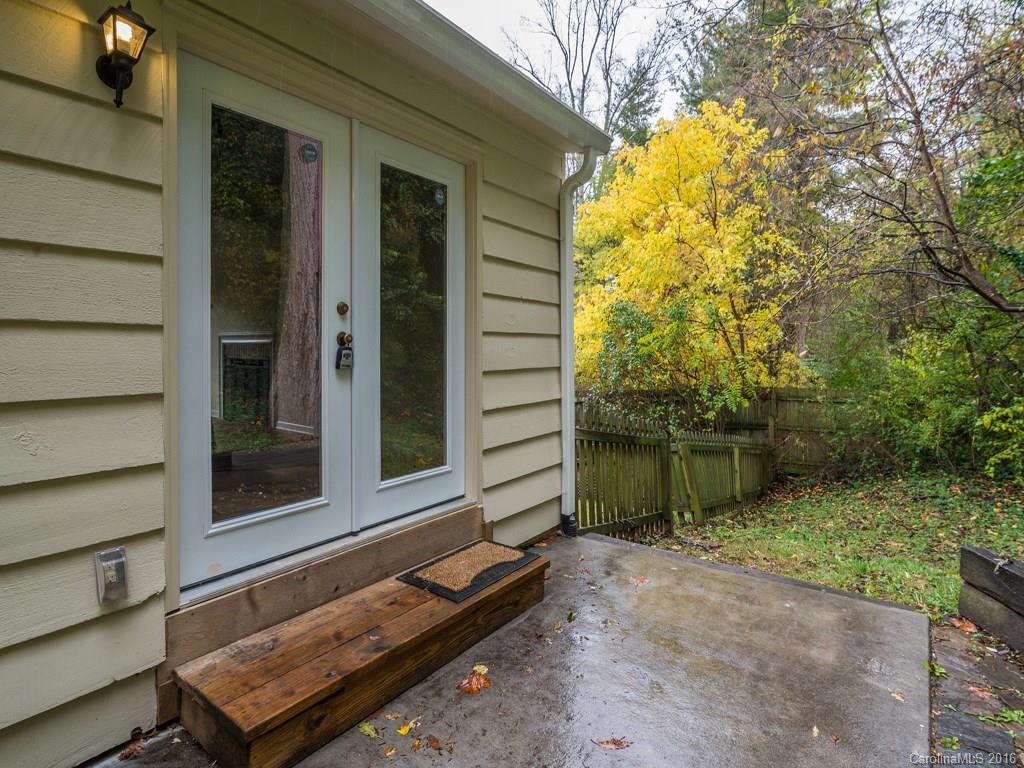 27 Clearbrook Road Asheville, NC 28805 - Photo 18 of 22 Gallery Image 18