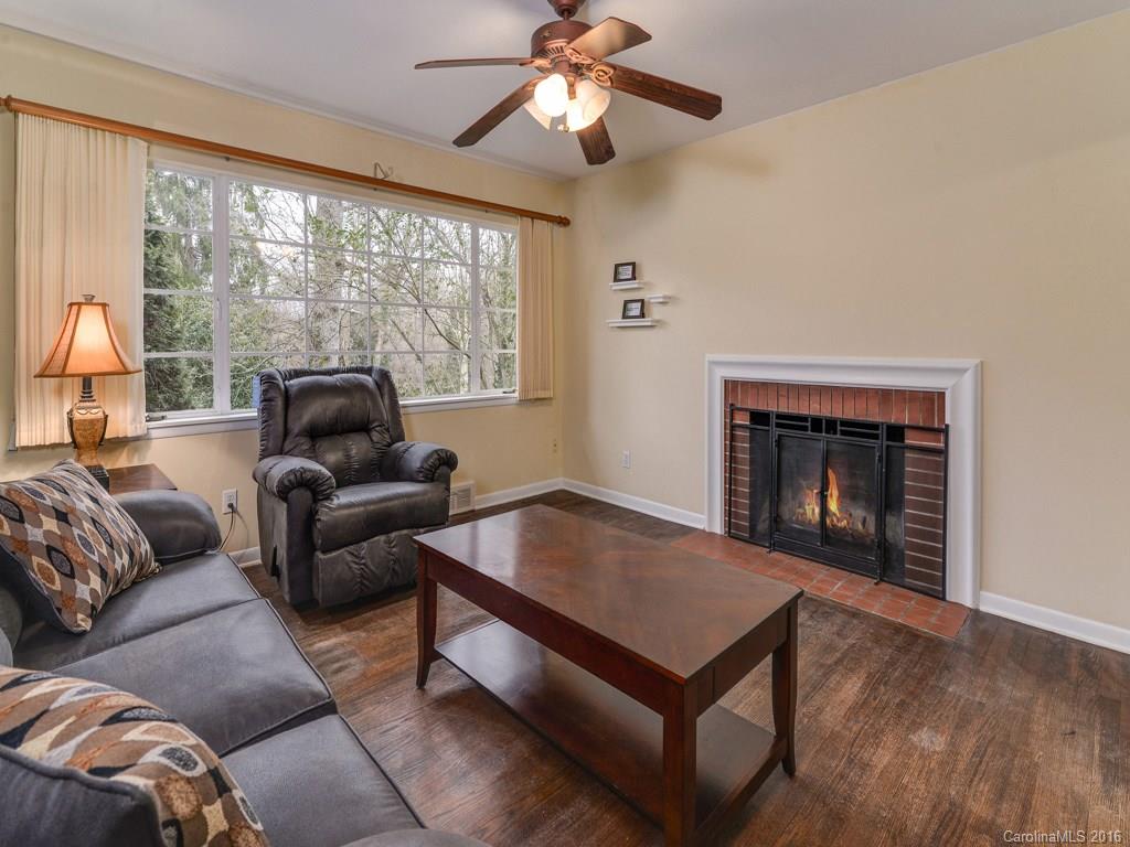 27 Clearbrook Road Asheville, NC 28805 - Photo 5 of 22 Gallery Image 5