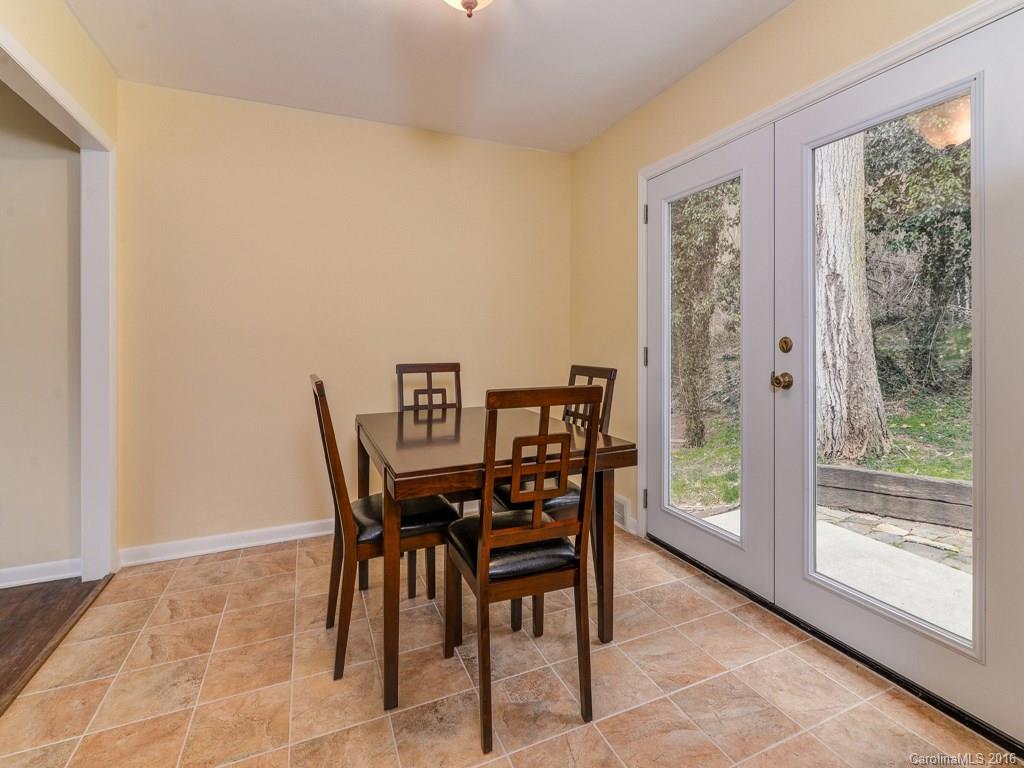 27 Clearbrook Road Asheville, NC 28805 - Photo 9 of 22 Gallery Image 9