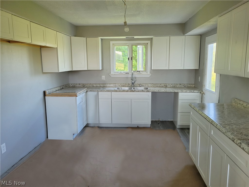 1410 Plymouth Ridge Road Ashtabula, OH 44004 - Photo 14 of 27
