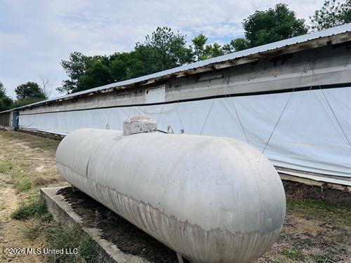 1097 Montgomery Road Southwest Bogue Chitto, MS 39629 - Photo 32 of 38 1097M33
