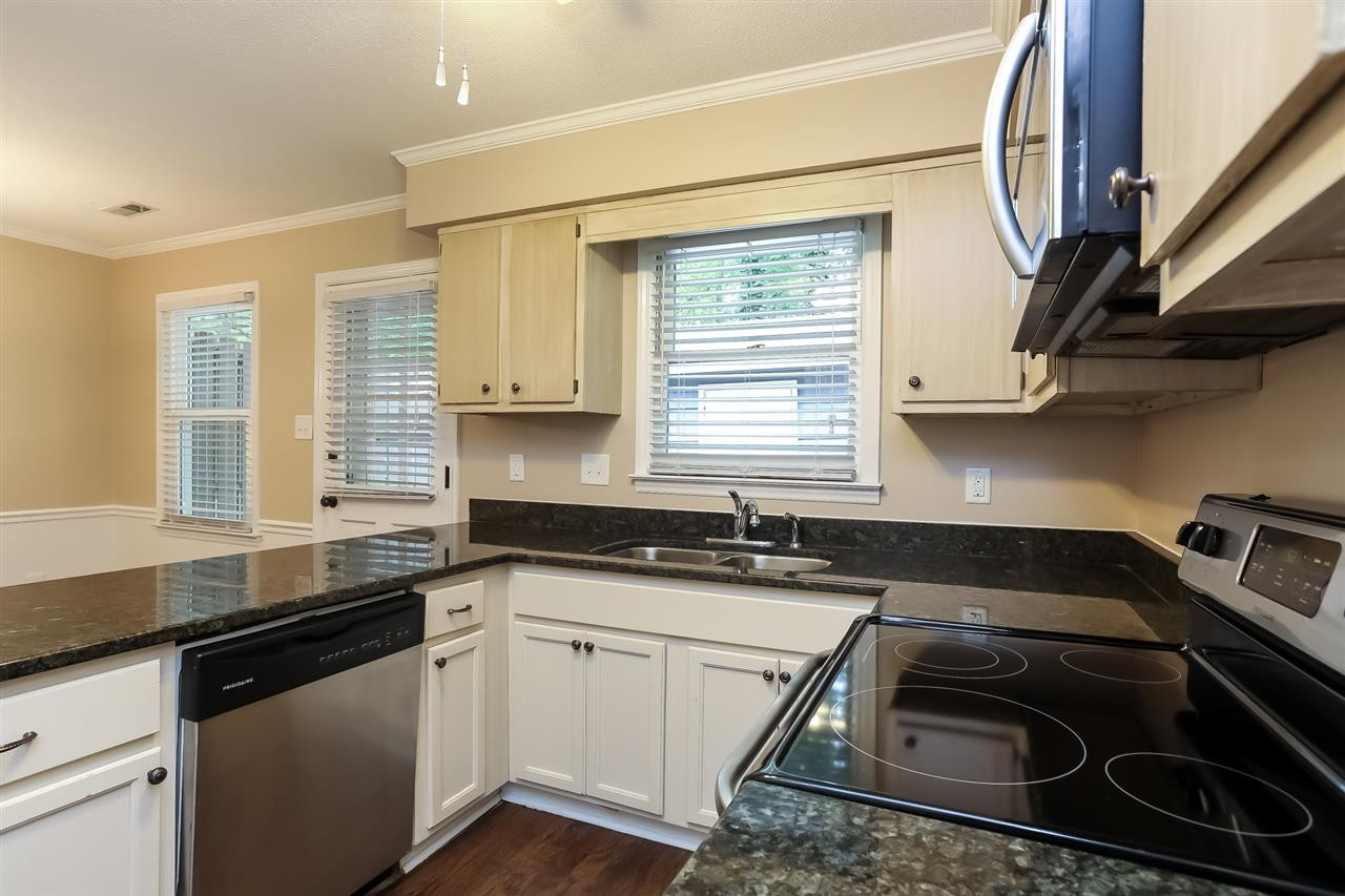 5518 Hamstead Crossing Raleigh, NC 27612 - Photo 2 of 25 Photo 2