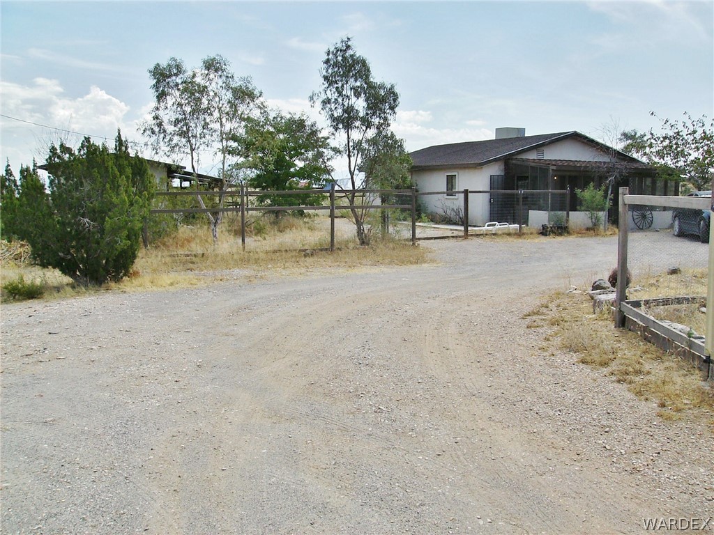 1822 Gisela Road Golden Valley, AZ 86413 - Photo 1 of 42