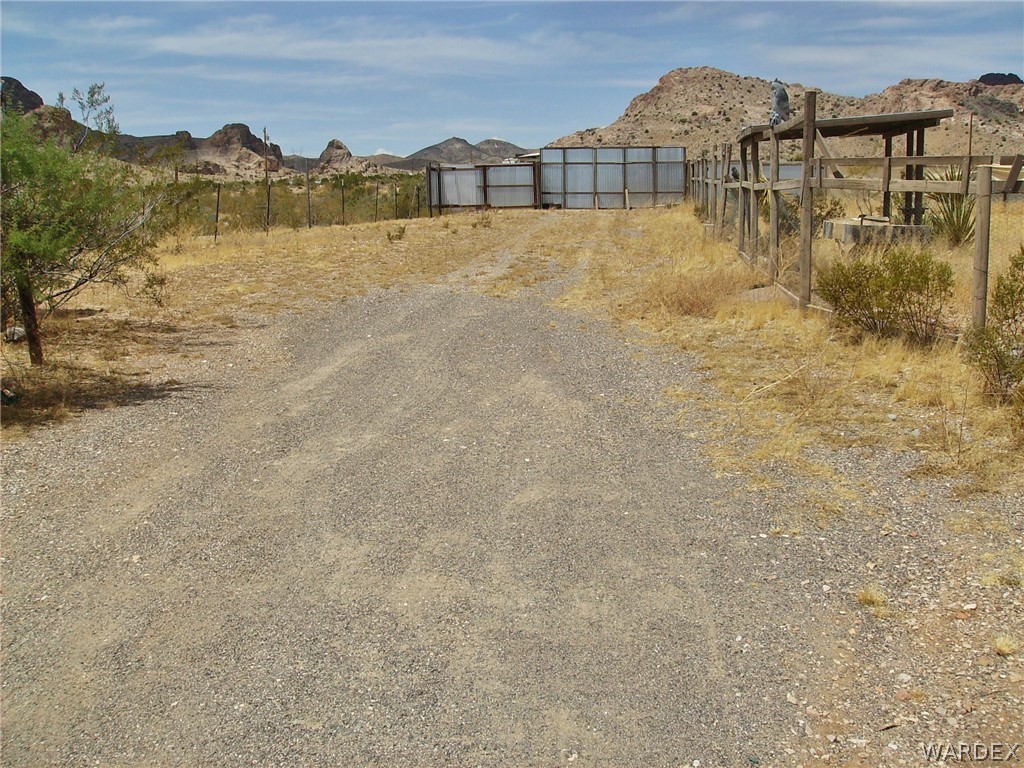 1822 Gisela Road Golden Valley, AZ 86413 - Photo 36 of 42