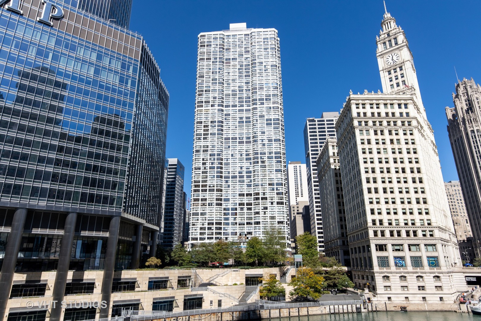 405 North Wabash Avenue, Unit 1701 Chicago, IL 60611 - Photo 1 of 13