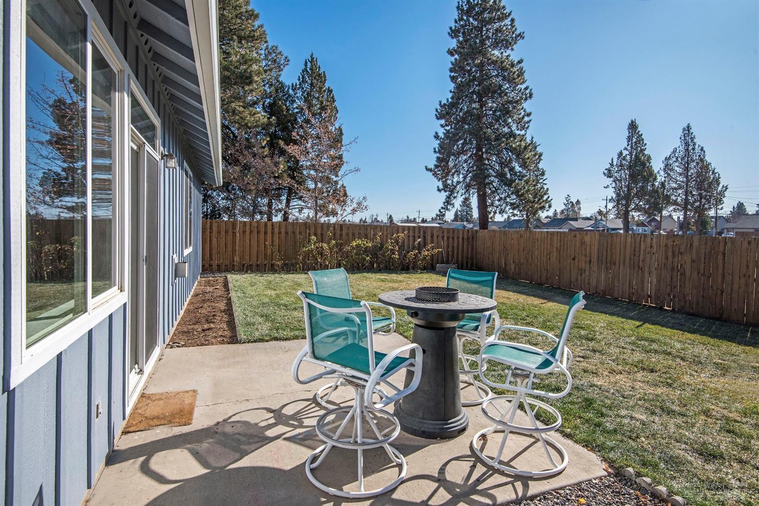 20551 Rolen Avenue Bend, OR 97702 - Photo 16 of 19 Additional Photo