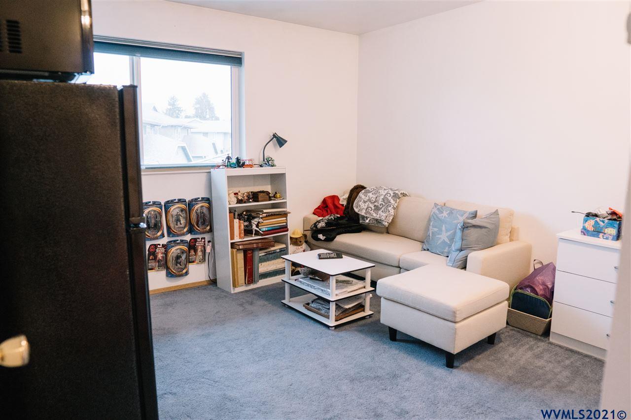 3696 Bell Road Northeast Salem, OR 97301 - Photo 24 of 37 Gallery Image 24