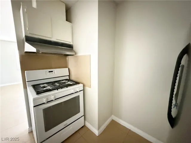 $1,195 | 2353 Exeter Drive, Unit B, Las Vegas, NV 89156