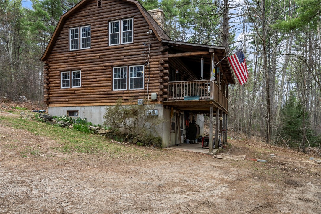 614 Round Top Road Burrillville, RI 02830 - Photo 2 of 33