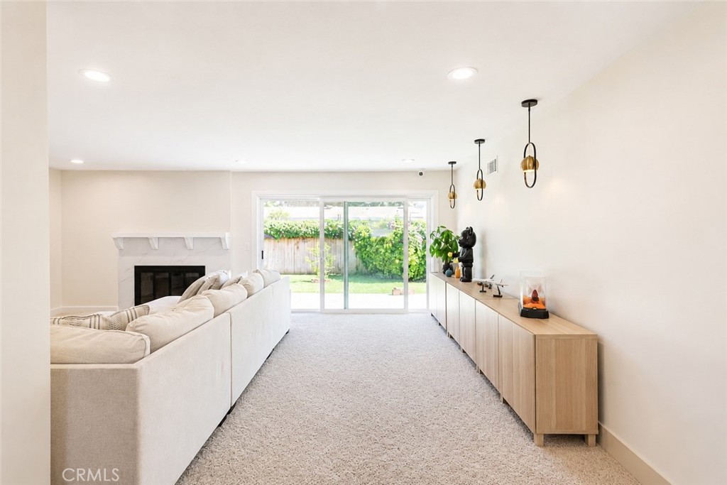 1968 West Chanticleer Road Anaheim, CA 92804 - Photo 8 of 47