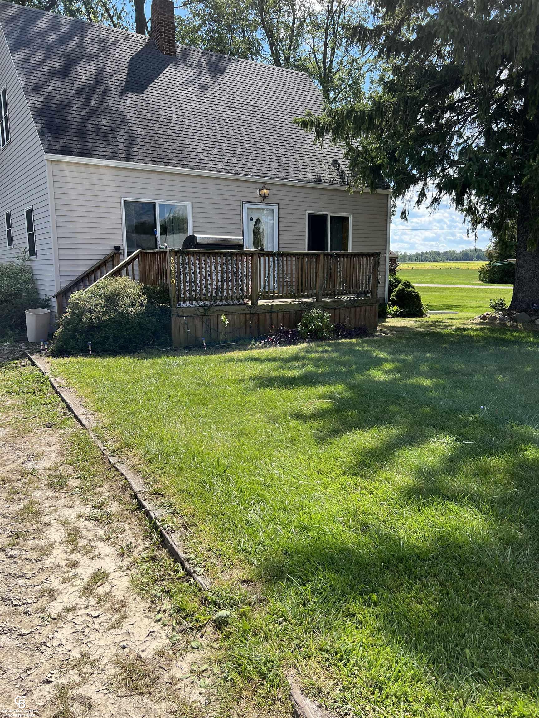8850 Sand Beach Road Harbor Beach, MI 48441 - Photo 1 of 38 Front View