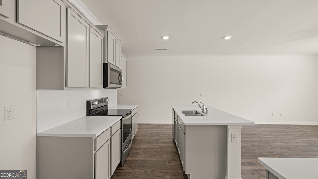 233 Sound Circle Stockbridge, GA 30281 - Photo 10 of 52