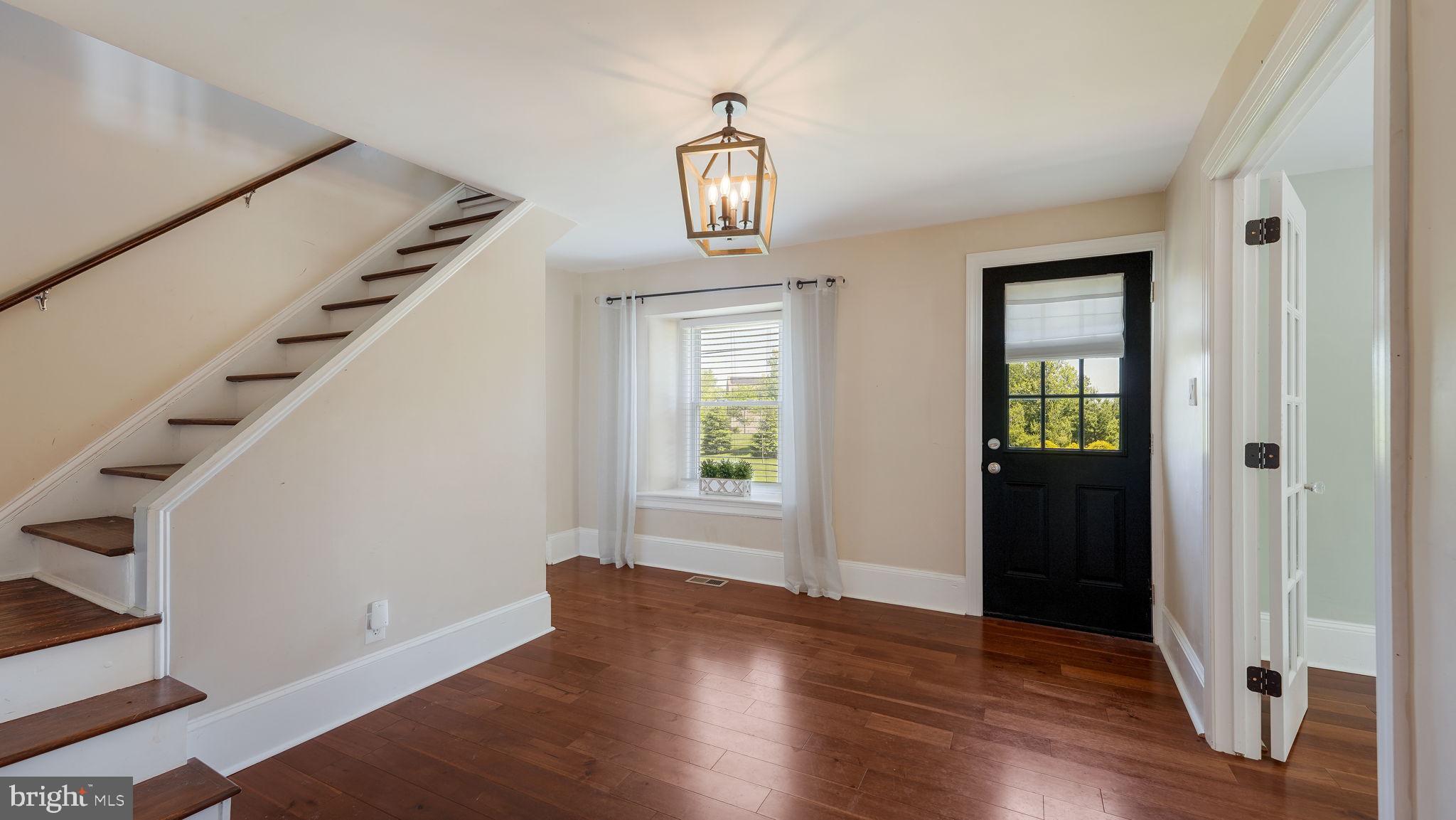 1234 Rickert Road Perkasie, PA 18944 - Photo 10 of 18 ELEGANT TURNED STAIRCASE