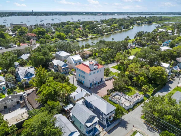 $1,750,000 | 92 Washington Street, St. Augustine, FL 32084