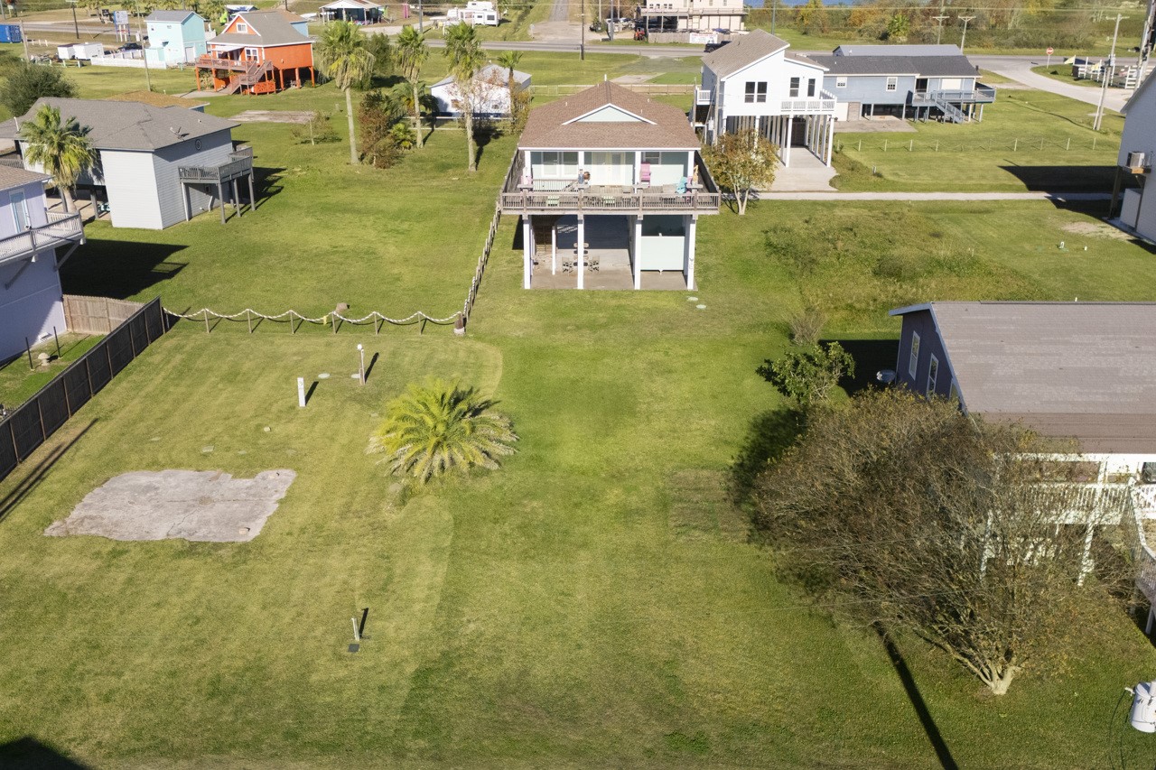2109 1st Street Crystal Beach, TX 77650 - Photo 11 of 14 a view of an ocean view