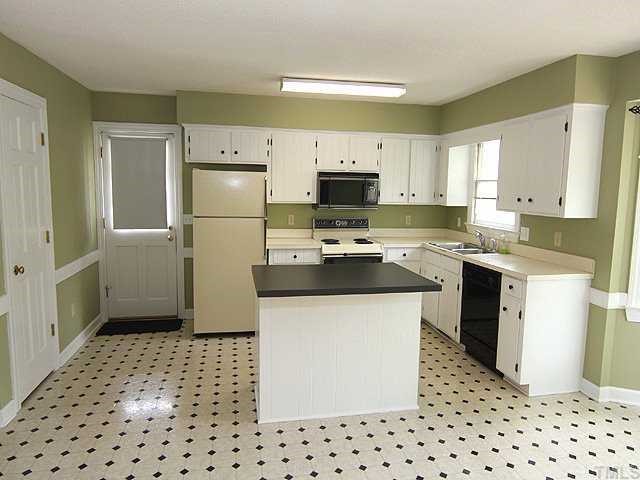2901 Bolo Trail Raleigh, NC 27615 - Photo 5 of 12