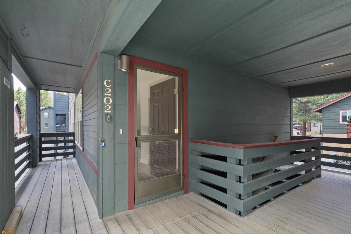 550 Mono Street, Unit C202 Mammoth Lakes, CA 93546 - Photo 17 of 36 a view of a walk in closet