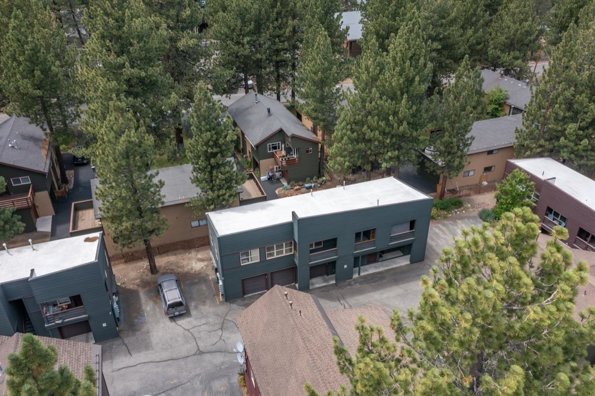 550 Mono Street, Unit C202 Mammoth Lakes, CA 93546 - Photo 25 of 36 an aerial view of a house with outdoor space