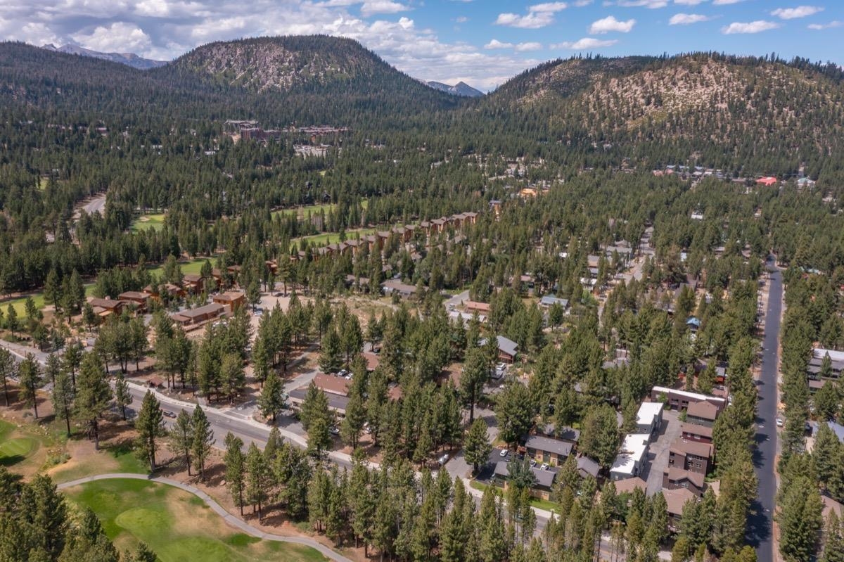 550 Mono Street, Unit C202 Mammoth Lakes, CA 93546 - Photo 31 of 36 a view of a city