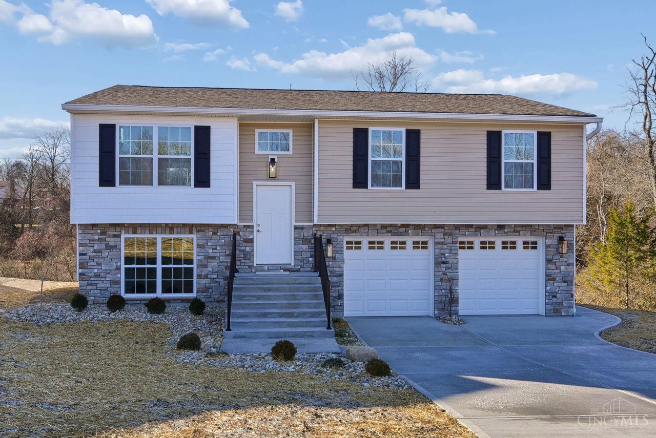 1123 Compton Road Cincinnati, OH 45231 - Photo 1 of 43 Gallery Image 1