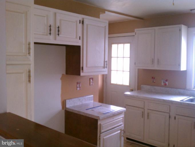 104 North Fairfax Boulevard Ranson, WV 25438 - Photo 5 of 28 Dining Room