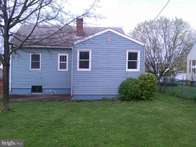 104 North Fairfax Boulevard Ranson, WV 25438 - Photo 9 of 28 Exterior (Rear)