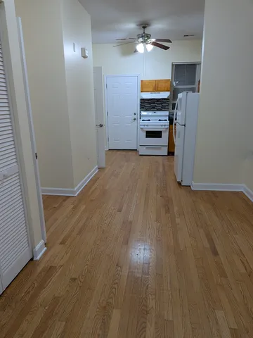 $1,000 | 5031 South Hermitage Avenue, Unit 3R, Chicago, IL 60609