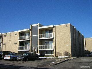 4905 Crooks Road, Unit 71 Royal Oak, MI 48073 - Photo 1 of 1 Remodeled Penthouse