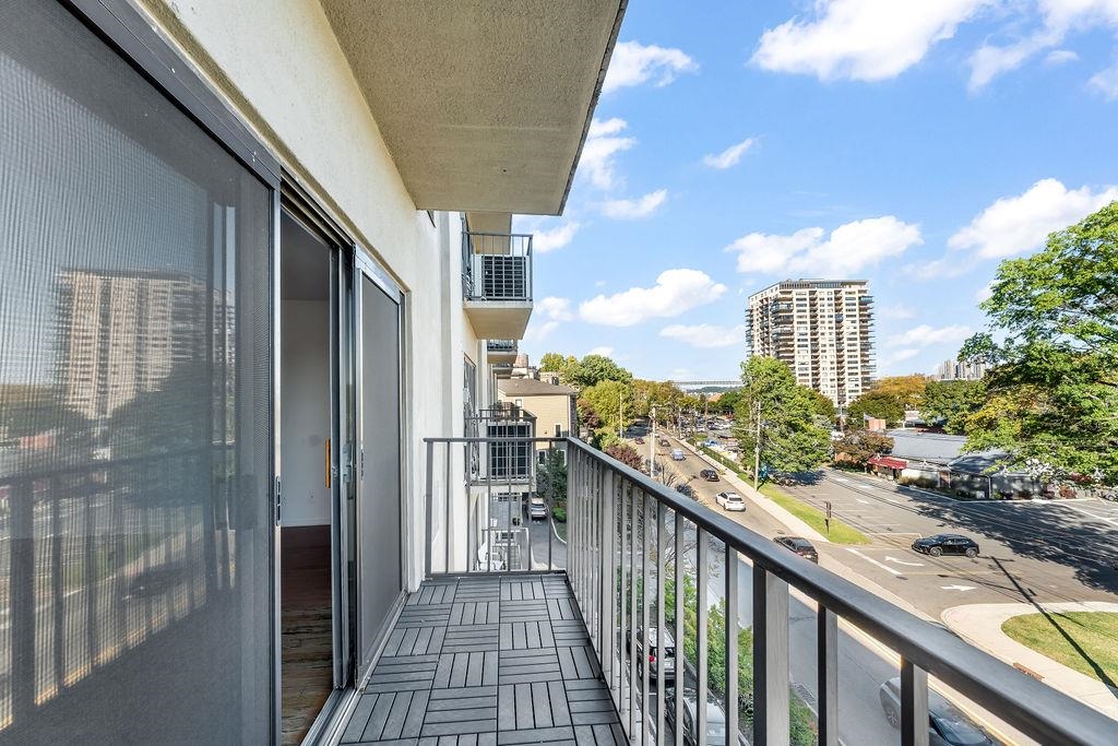 1150 River Road, Unit 4F Edgewater, NJ 07020 - Photo 14 of 20