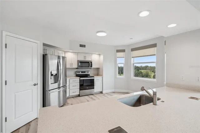 $499,900 | 960 Starkey Road, Unit 10301, Largo, FL 33771