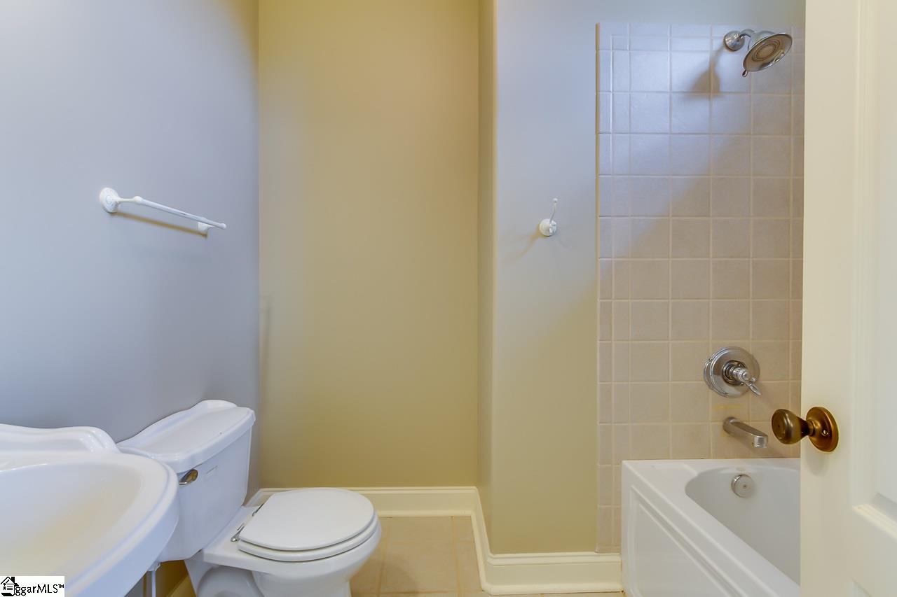 110 Harlond Drive Anderson, SC 29621 - Photo 12 of 36 Gallery Image 12