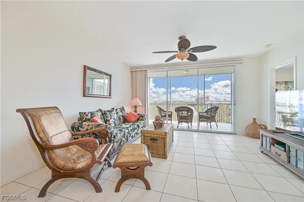 $449,900 | 22748 Island Pines Way, Unit 401, Fort Myers Beach, FL 33931