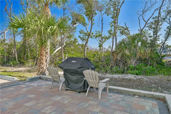 $449,900 | 22748 Island Pines Way, Unit 401, Fort Myers Beach, FL 33931