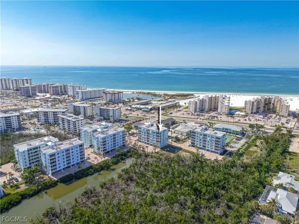 $449,900 | 22748 Island Pines Way, Unit 401, Fort Myers Beach, FL 33931