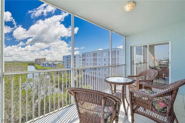 $449,900 | 22748 Island Pines Way, Unit 401, Fort Myers Beach, FL 33931