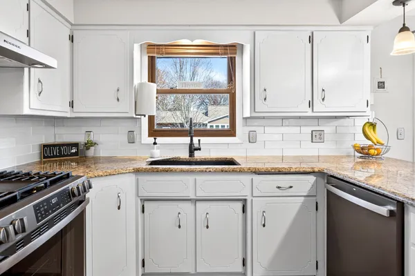 $352,000 | 3008 East Bona Avenue, Appleton, WI 54915